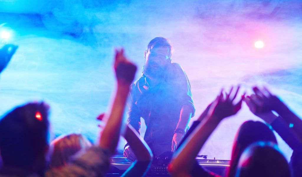 best-beach-clubs-in-mykonos Mykonos Nightlife – Best Beach Clubs in Mykonos