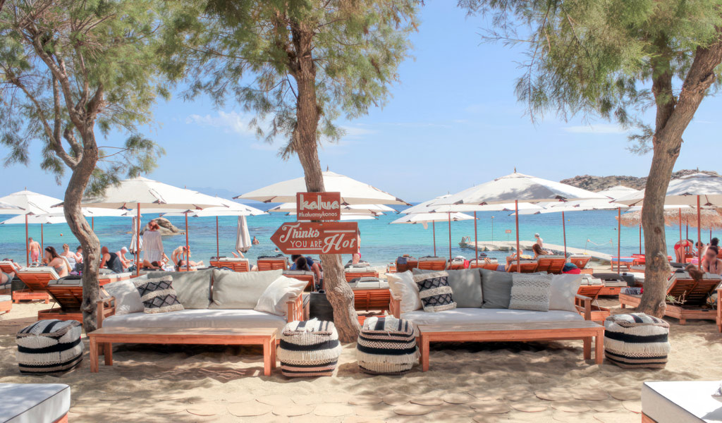 Kalua Beach Club - Best Beach Clubs in Mykonos