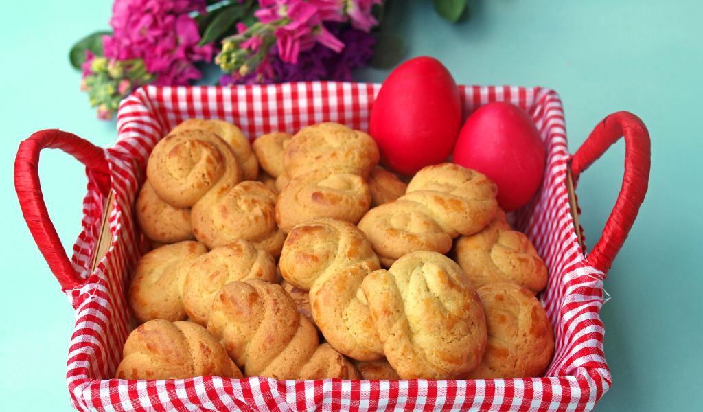 Greek Easter Cookies (Koulourakia) – Easter in Mykonos